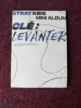 Stray Kids Cle: Levanter Mini Album and PCs